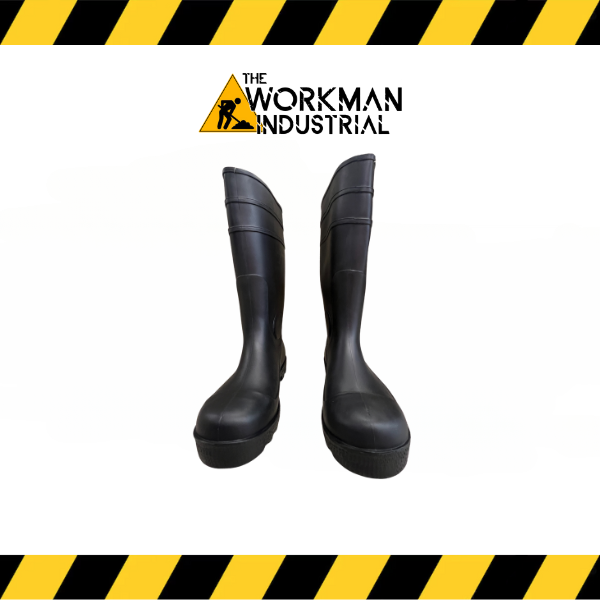 Front view of the Silverwolf waterproof PVC safety boots.